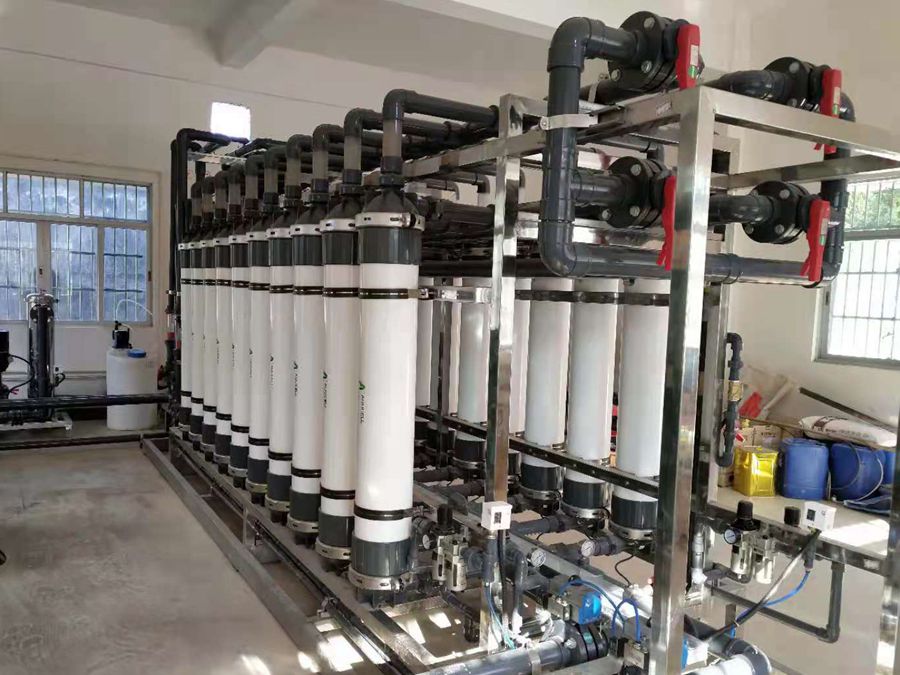 引起純凈水設備出水微生物超標的原因是什么？解決方法